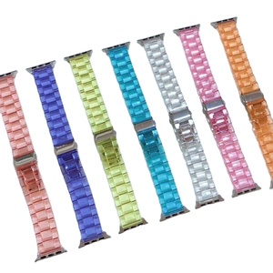 <span class=keywords><strong>Cinturino</strong></span> di Ricambio alla Moda in <span class=keywords><strong>Plastica</strong></span> Trasparente Colorata per Apple Watch 38/40/41/42/44/45/49 mm, Compatibile con Serie 1 2 3 4 5 6 7 8 - Product Image 1