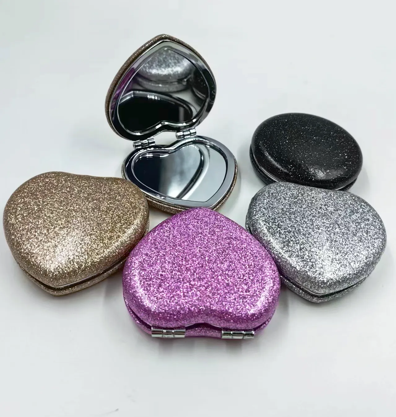 Vente en Gros de Petits Miroirs de Poche Cosmétiques Portables en Forme de Coeur Mini Miroir de Maquillage