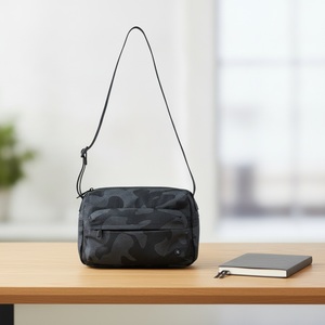 Bolso Bandolera Ergonómico Ultraligero, Impermeable, con Múltiples Bolsillos y Organizador, con Cadena para Llaves - Product Image 5