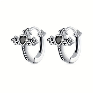 Orecchini a Cuore Mini in Stile Dark per Donne, Design Dolce e Accattivante, Gioielli di Moda per Uso Quotidiano - Product Image 1