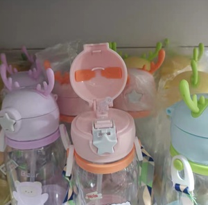 Cartone animato Antler tazza di plastica nuova celebrità Internet Design grande capacità studente regalo paglia tazza per bambini festa - Product Image 6