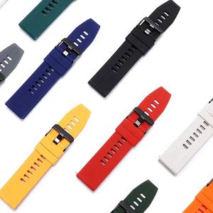Bracelet en silicone pour montre Samsung <span class=keywords><strong>6</strong></span> de couleur pure 20 mm 22mm pour montre <span class=keywords><strong>Huawei</strong></span> Xiaomi Bracelet de remplacement universel pour montre - Product Image 2