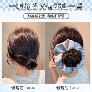 Moño Alto con Peluca y Scrunchie Todo en Uno: Accesorio de Extensión de Cabello con Moño Floral para Mujer - Product Image 2