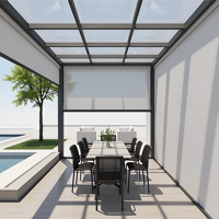 Stores et volets intelligents verticaux en aluminium de luxe pour l'extérieur, personnalisables, avec toit à lamelles réglables, imperméables et motorisés, pour pergola