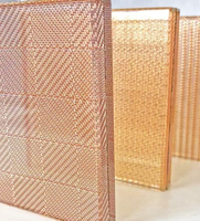 Panneaux de verre laminé à motif personnalisable avec intercouche en maille métallique, écran tissé en acier inoxydable et cuivre, découpe et pliage