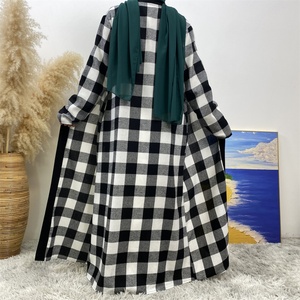 Super Soldes d'Usine : Nouvelle Abaya Longue Islamique de Dubaï à Motif Quadrillé avec Poches – Collection Automne 1443 # - Product Image 4