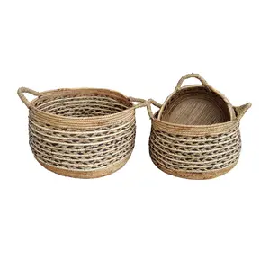 Cesta artesanal de milho e jacinto de água para armazenamento de presentes, cesta de combinação de ervas marinhas com design barato por atacado para uso em cozinha