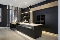 Meuble de cuisine modulaire contemporain noir mat style Shaker avec évier et rangement en panneau mélaminé
