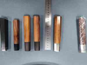 <span class=keywords><strong>Manche</strong></span> octogonal en <span class=keywords><strong>bois</strong></span> naturel <span class=keywords><strong>de</strong></span> palissandre et d'ébène, pré-remisé, poli et lustré, semi-fini, <span class=keywords><strong>pour</strong></span> bricolage, <span class=keywords><strong>pour</strong></span> manches <span class=keywords><strong>de</strong></span> couteaux et divers outils - Product Image 6