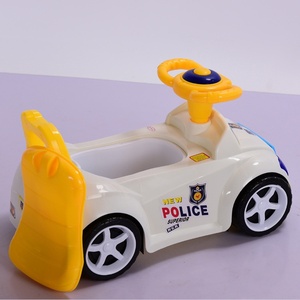 Scooter de cuatro ruedas para bebés de 1 a 3 años, scooter de baño de plástico para niños, coche mecedora de juguete para niños pequeños - Product Image 4