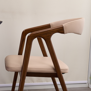 Chaise de salle à manger minimaliste en bois de frêne avec revêtement à pores ouverts, coussins rembourrés doux, table HPL commerciale pour salle à manger - Product Image 3