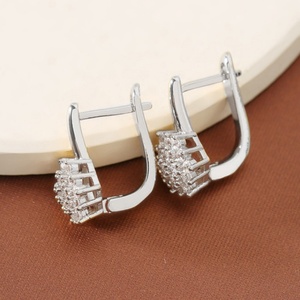 Hot Selling Cluster <b>Set</b> Vvs Gra Moissanite Brilliant Star Jewelry 14k Gold Filled Brilliant Star U Shaped Hoop <b>Earrings</b> Huggies - Product Image 2