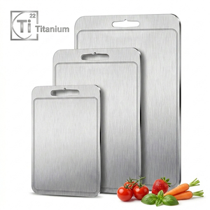 Planche à découper double face en titane pur, de qualité alimentaire, non toxique, antibactérienne, durable, avec rainures pour les jus - Product Image 1