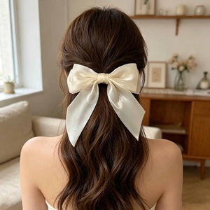 Pinza para el cabello con lazo de satén perlado de estilo japonés y coreano de alta gama, horquilla larga con cinta en la parte posterior de la cabeza, elegante. - Product Image 4