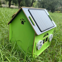 Maison de luxe en plastique durable design pour animaux de compagnie, grande niche pour chien avec énergie solaire et ventilateur