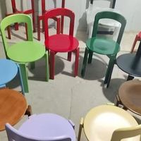 Chaise de salle à manger de style nordique, chaise de salle à manger en bois massif avec dossier coloré pour la maison, le café, le salon, chaise de salle à manger Rey