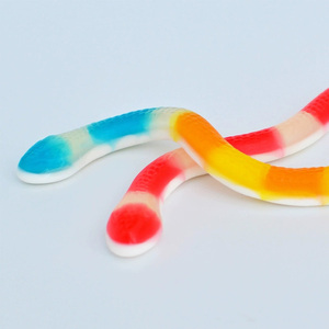 Ingrosso lungo a forma di serpente dolci gommosi Sour <span class=keywords><strong>caramelle</strong></span> aromatizzate alla frutta assortite nella confezione del sacchetto - Product Image 2