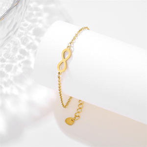 Bracelet Acier Inoxydable « RisingMoon » Pas Cher, Plaqué Or 18 Carats Sans Ternissement, avec Breloques Papillon, Lettre et Cœur pour Femmes et Filles - Product Image 6