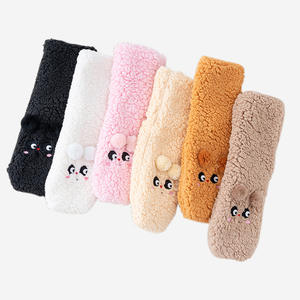 Calcetines de suelo cálidos de otoño e invierno para mujer, gran grosor, terciopelo de cordero, forro polar, longitud de tripulación para uso doméstico - Product Image 5