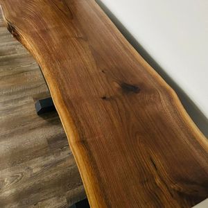 Table console vintage d'inspiration industrielle Jeep avec plateau en bois recyclé, meuble de style automobile pour la maison ou le bureau - Product Image 6