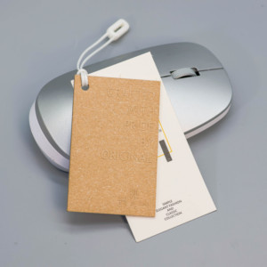 מותגי יוקרה מותגי ביגוד מותג לתלות מחרוזת עיצוב לוגו cardstock/חומר pvc 400g-800g עובי עבור בגדים - Product Image 2