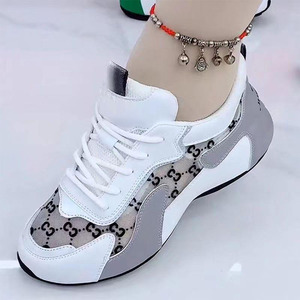 Vente en gros directe d'usine de baskets augmentant la taille baskets pour femmes baskets colorblock à la mode pour femmes - Product Image 1