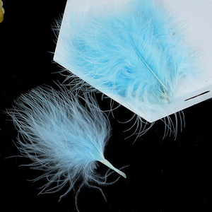 Venta al por mayor barato 30 colores en stock suelta a granel Turquía sangre marabú pluma para la decoración de la fiesta de Carnaval - Product Image 3