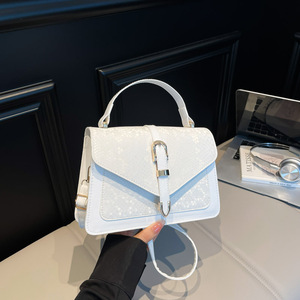 Sac pour femme tendance en PU texturé couleur unie motif crocodile avec fermeture éclair discrète grande capacité pour le trajet quotidien Printemps-Été 2026 - Product Image 1