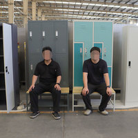 Casier en acier en forme de Z à 4 portes avec banc et étagère à chaussures, armoire métallique avec serrure à clé pour vestiaire de salle de sport