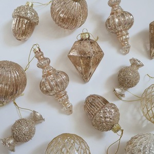 Adorno de cristal vintage con borde dorado y purpurina, con diseño de diamante, raya vertical, bola, estrella, piña, lentejuela, caramelo y árbol de Navidad - Product Image 5