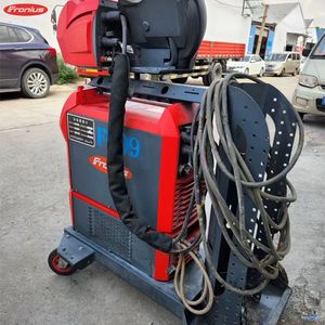 Soldadora Inverter MIG Fronius TPS400i 220V DC con Pantalla Integrada para Acero al Carbono, Acero Inoxidable y Cobre - Product Image 3