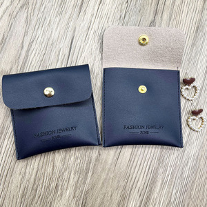 Sac organisateur de bijoux en similicuir bleu foncé avec logo - Product Image 4