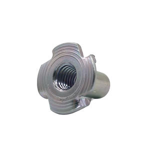 Écrou à quatre griffes zingué, écrou à filetage complet, écrou en T à quatre branches pour meubles en bois et équipement audio - Product Image 1