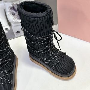 Bottes d'hiver pour femmes, couleur clair de lune, thermiques, imperméables, unisexes, de luxe, de haute qualité, respirantes, en cuir, personnalisées, tendance - Product Image 4