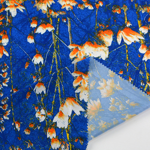 Tissu Offre Spéciale satiné soyeux imprimé numérique de motifs floraux personnalisés pour vêtements pour femmes - Product Image 2