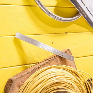 Deli DL8040 acciaio per utensili righello 15cm/30cm/50cm acciaio inox strumento di misurazione righello lavorazione del legno <span class=keywords><strong>disegno</strong></span> foro di <span class=keywords><strong>disegno</strong></span> di alta qualità di alta qualità - Product Image 4