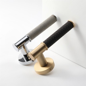 Maxery Modern Shagreen manija de puerta de cuero brillante cromado palanca de latón manija de puerta tirador de puerta de lujo Hardware Villa Hotel - Product Image 3