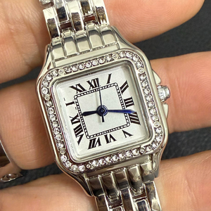 Reloj rectangular de lujo de diseñador con cuarzo moissanita y correa de acero inoxidable de alta calidad, grado VVS - Product Image 1