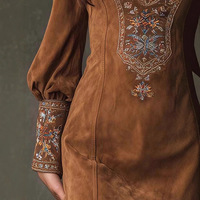 2026 Maßgeschneidertes Braunes Boho Besticktes Tief Ausgeschnittenes Puffärmel-Minikleid für Damen Private Label OEM ODM Großhandel