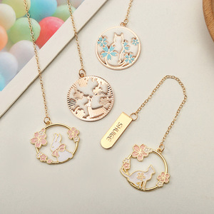 Promozionale segnalibri Kawaii Clip porta segnalibri ciondolo fiore letterario cavo in metallo oro segnalibro con catena - Product Image 3