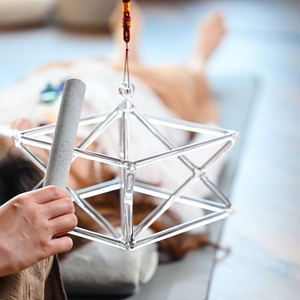 Kustomisasi sukses semua ukuran kristal bernyanyi <span class=keywords><strong>Merkaba</strong></span> piramida kristal kuarsa menyanyi <span class=keywords><strong>Merkaba</strong></span> untuk instrumen musik hadiah - Product Image 3