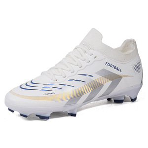 Chaussures <span class=keywords><strong>de</strong></span> <span class=keywords><strong>football</strong></span> en cuir véritable <span class=keywords><strong>de</strong></span> haute qualité, personnalisées, antidérapantes, pour l'hiver et l'été, nouvelles, pour le sport en plein air, unisexes, légères - Product Image 5