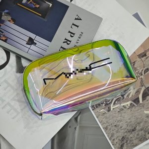 Trousse de toilette grande capacité, imperméable, en TPU holographique, avec couture - Product Image 1