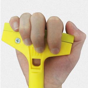 Raschietto con Lama in Plastica per Rimozione Adesivi/Vernice, Strumento per Vetri e Superfici in Plastica - Product Image 3