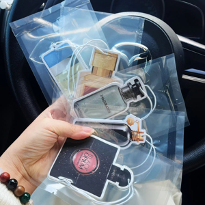 น้ำหอมปรับอากาศแบบแขวนในรถยนต์ พิมพ์โลโก้ได้ตามต้องการ กลิ่นหอมหลากหลาย ติดทนนาน เหมาะสำหรับใช้เป็นของแจก - Product Image 5