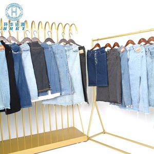 कारखाने प्रत्यक्ष उच्च गुणवत्ता में उपयोग की जाने वाली महिलाओं की ग्रीष्मकालीन चमड़े की पैंट मिश्रित शैली यादृच्छिक थोक मिनट 100 किलोग्राम मोक पुनर्सेल - Product Image 6