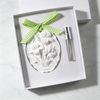 Diffuseur d'huiles essentielles en céramique parfumée suspendu, pierre aromatique en plâtre, pour armoire, voiture, parfum d'intérieur, fleur en porcelaine