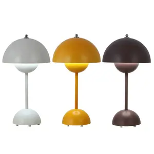 Lampe en forme de champignon en métal, luminaire créatif multicolore de Table, vente directe d'usine