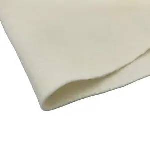 100% polyester iğne delikli dokunmamış keçe dokunmamış iğne yumruk tela giysi kumaşı yapımı