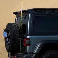 Mât de drapeau de véhicule personnalisable en longueur et couleur, 4 m, conception amovible, grande flexibilité, fouet de drapeau pour pick-up tout-terrain dans le désert